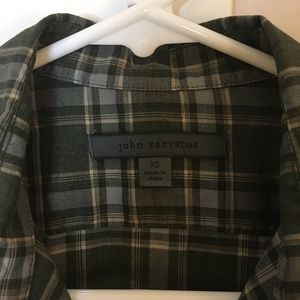 John Varvatos Shirts - John Varvatos Button Up Shirt John Varvatos Shirts - John Varvatos Button Up Shirt